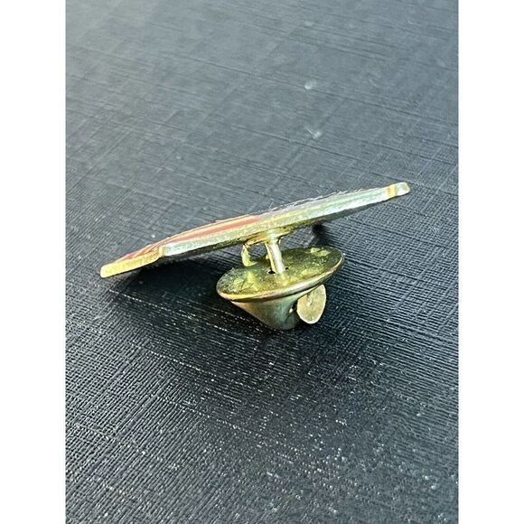 Assortment of 6 Pins Angels, Bowling, Flag - Picture 3 of 12